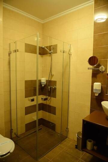 Фото номера Стандартный двухместный номер с 1 кроватью Отель Hotel Europa г. Бая-Маре 10