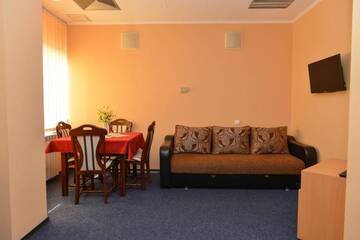 Фото номера Апартаменты с 1 спальней Отель Motel Carmen г. Бая-Маре 3