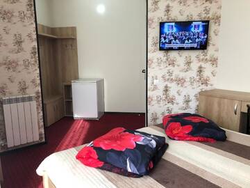 Фото номера Двухместный номер с 1 кроватью и собственной ванной комнатой Отель Motel Carmen г. Бая-Маре 14