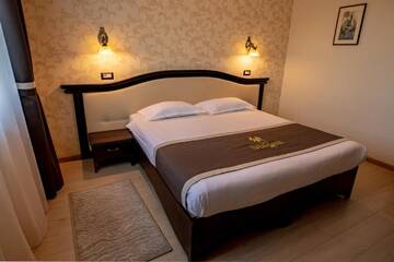 Фото номера Double Room 3* - Pet Friendly Отель Magus Hotel г. Бая-Маре 4