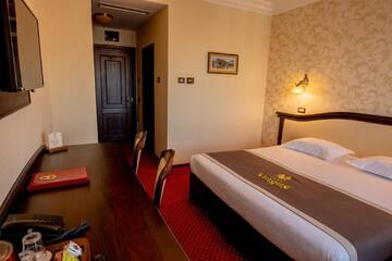 Фото номера Двухместный номер Делюкс с 1 кроватью Отель Magus Hotel г. Бая-Маре 7